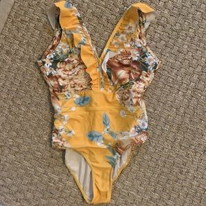 Albion Fit size small